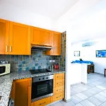 Azzurro * Peyia