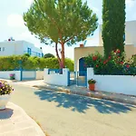 Azzurro فيلة بييا