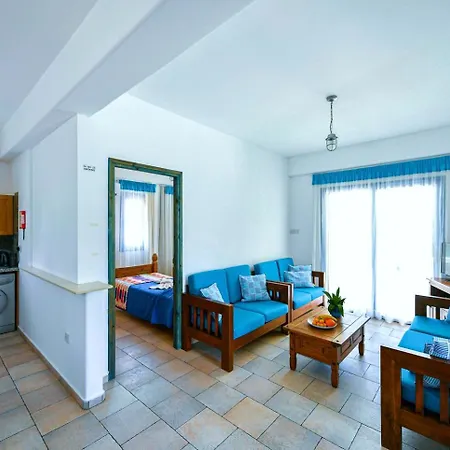 Villa Azzurro Peyia