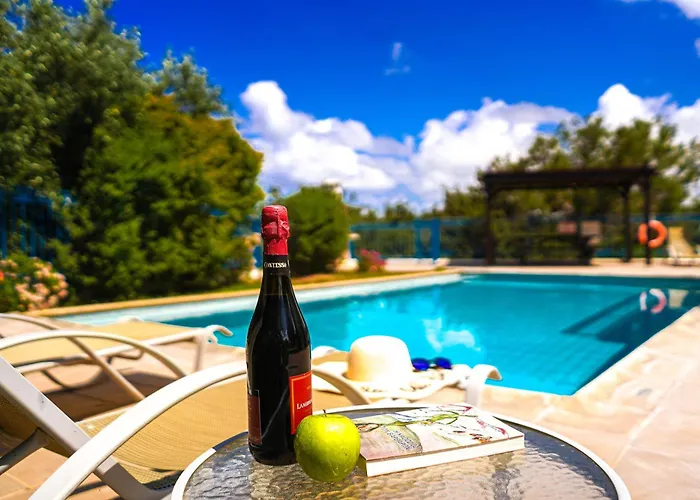 Azzurro Villa Pégeia